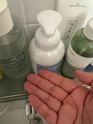 약손명가코스메틱 에오스보떼 브라이트닝 버블 폼 클렌징 300ml — 5점을 준 리뷰어가 2022년 1월 올린 사용 사진