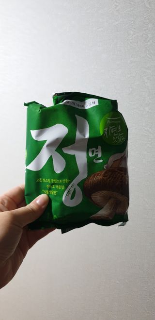 [풀무원] 자연은맛있다 정면, 백면, 홍면  세트 — 5점을 준 리뷰어가 2021년 4월 올린 사용 사진