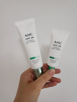 [AHC] 세이프온 에센스 선크림 올리브영 스페셜 증정 기획세트 — 5점을 준 리뷰어가 2022년 6월 올린 사용 사진