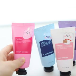 쿤달 BT21 시어버터 앤 마카다미아 퓨어 핸드크림 50ml 7구 기프트 세트 — 5점을 준 리뷰어가 2021년 3월 올린 사용 사진