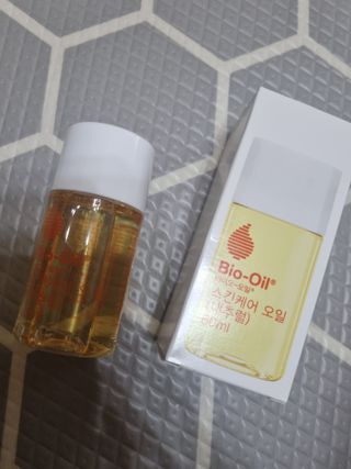 바이오오일 [바이오-오일] 스킨케어 오일 내추럴 60ml — 5점을 준 리뷰어가 2021년 11월 올린 사용 사진