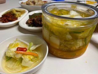 셰프애찬 단호박 백김치 1kg — 4점을 준 리뷰어가 2022년 10월 올린 사용 사진