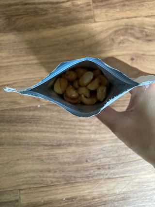 도이퉁 마카다미아 넛 90g  로얄 마카넛 오리지널 쏠트 허니 — 5점을 준 리뷰어가 2021년 9월 올린 사용 사진