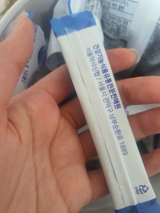 서울약사신협_포스트바이오틱스패밀리_5g x 100포 — 5점을 준 리뷰어가 2021년 4월 올린 사용 사진