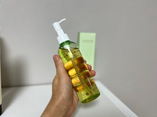 스킨큐어 산다화 순한 클렌징 동백 오일 200ml — 5점을 준 리뷰어가 2023년 8월 올린 사용 사진