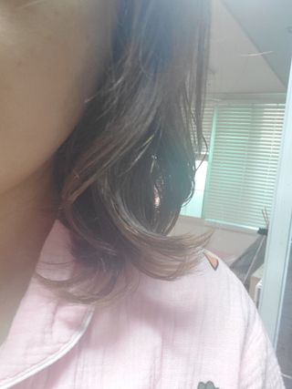 썸헤어 / SUMHAIR 썸헤어 실키 테라피 헤어 에센스 — 4.5점을 준 리뷰어가 2021년 6월 올린 사용 사진