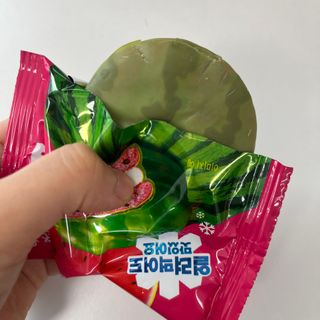 2024 오리온 여름한정판 초코파이 수박 / 후레쉬베리 멜론 / 멜론송이 — 5점을 준 리뷰어가 2024년 7월 올린 사용 사진