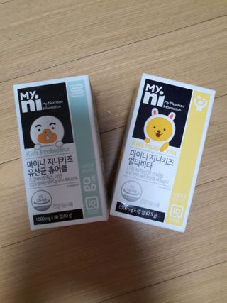 일동제약 마이니 마이니 지니키즈 유산균 츄어블, 멀티비타 set — 4.5점을 준 리뷰어가 2021년 3월 올린 사용 사진