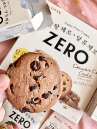 ZERO (초콜릿 칩 쿠키, 카카오 케이크, 후르츠 젤리, 아이스 콜라, 아이스 초코바) — 5점을 준 리뷰어가 2022년 6월 올린 사용 사진