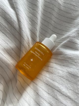 체르엠 스템앤셀 비타민 브라이트닝 에센스 30ml 1개 — 3.5점을 준 리뷰어가 2022년 2월 올린 사용 사진