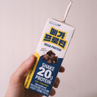 바디랩 프로틴음료 단백질쉐이크 메가프로틴 — 5점을 준 리뷰어가 2022년 4월 올린 사용 사진