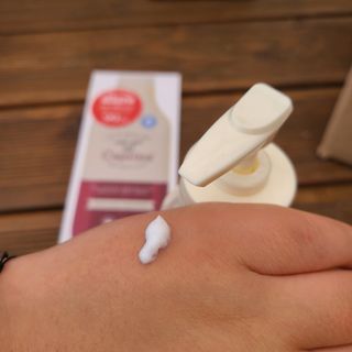 카프리나 프레쉬 산양밀크 모이스춰라이징 바디로션 350ml(오리지널향) — 5점을 준 리뷰어가 2022년 12월 올린 사용 사진