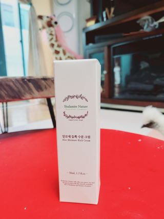술람미네이처 자연주의 화장품ㅣ속보습 충전 + 민감/트러블 피부 진정 - 알로에 듬뿍 수분 크림 50ml — 5점을 준 리뷰어가 2022년 5월 올린 사용 사진