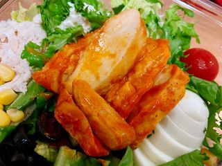굽네몰 [굽네] 소스가 맛있는 닭가슴살 슬라이스 4종 — 5점을 준 리뷰어가 2021년 5월 올린 사용 사진