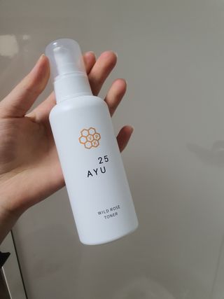 AYU25[아유트웬티파이브] 피부건강에 꼭 필요한 pH 약산성 와일드 로즈토너 — 5점을 준 리뷰어가 2021년 2월 올린 사용 사진