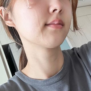 스킨큐어 산다화 비타민c 화이트닝 에센스 30ml — 5점을 준 리뷰어가 2023년 9월 올린 사용 사진