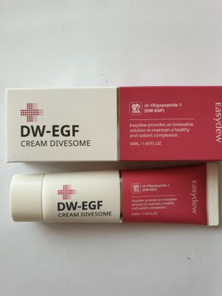 이지듀 DW-EGF 크림 다이브좀_콜라겐이 쏙쏙, 탄력피부로 다이빙 — 5점을 준 리뷰어가 2021년 2월 올린 사용 사진