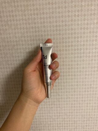 아이디플라코스메틱 아이디 브이로직 플러스 크림 15ml X 4EA — 5점을 준 리뷰어가 2022년 1월 올린 사용 사진