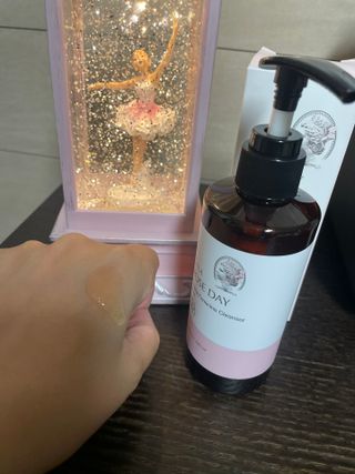 라라로즈데이 시즌2 여성청결제 200ml 아로마 페미민 클렌저, 독일더마인증 — 5점을 준 리뷰어가 2021년 9월 올린 사용 사진