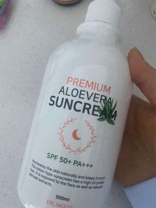 [닥터문] 프리미엄 알로에베라 선크림 500ml — 5점을 준 리뷰어가 2022년 5월 올린 사용 사진