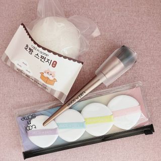 [툴앤썸] 메이크업 브러시로 바르고 호빵 스펀지로 클렌징하는 A-Z 뷰티툴 5종 — 5점을 준 리뷰어가 2021년 2월 올린 사용 사진