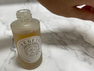 베지톨로지 비니페린 브라이트닝 앰플 — 5점을 준 리뷰어가 2022년 8월 올린 사용 사진