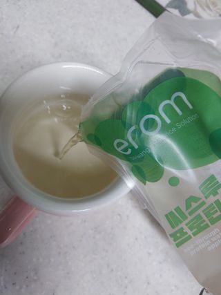 이롬 씨스루 프로틴워터 사과, 자몽 200ml x 12입 — 4점을 준 리뷰어가 2022년 9월 올린 사용 사진