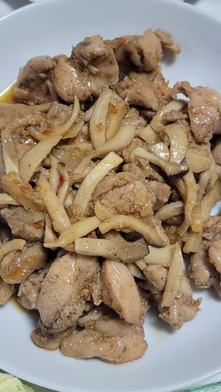 (주)마니커 마니커 닭고기 덧살구이 2종(올리브소금&핫칠리) [냉동 500g] — 5점을 준 리뷰어가 2022년 11월 올린 사용 사진