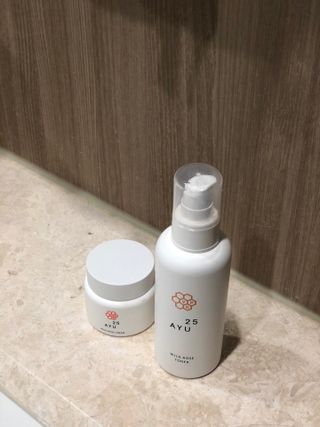 AYU25[아유트웬티파이브] 피부건강에 꼭 필요한 pH 약산성 와일드 로즈토너 — 5점을 준 리뷰어가 2021년 5월 올린 사용 사진