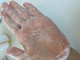 랑벨 내츄럴 딥 포어 클렌저 210ml (저자극 약산성 천연 클렌징 젤) — 5점을 준 리뷰어가 2022년 10월 올린 사용 사진
