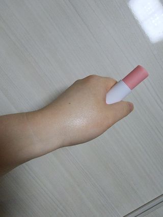 스킨큐어 산다화 카멜리아 안티 링클 멀티밤 — 4점을 준 리뷰어가 2023년 1월 올린 사용 사진