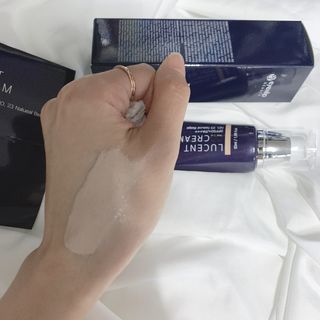 아이앤립 / EYENLIP 아이앤립 루센트 비비크림 2 Color — 3점을 준 리뷰어가 2021년 5월 올린 사용 사진