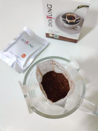 도이퉁 드립백 커피 60g 다크로스트 미디움로스트 — 5점을 준 리뷰어가 2021년 2월 올린 사용 사진