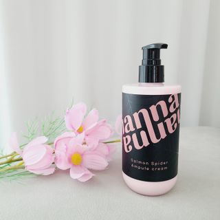 난나 살몬 스파이더 검버섯 미백 톤업 화이트닝 연어 앰플 크림 300ml 대용량 — 5점을 준 리뷰어가 2022년 8월 올린 사용 사진
