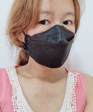 에버그린 순면 끈조절 KF80 마스크 - 화이트/블랙 컬러 대형 - 10매 — 5점을 준 리뷰어가 2021년 6월 올린 사용 사진