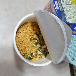 NISSIN 닛신 컵누들  4종 - 씨푸드오리지날, 씨푸드 스파이시, 씨푸드 커리, 씨푸드 XO소스 — 3점을 준 리뷰어가 2021년 11월 올린 사용 사진