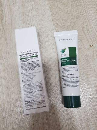 랑벨 랑바이오 블랙 시카 크림 50ml(블랙비 프로폴리스, 시카 4종, 판테놀 10 함유) — 5점을 준 리뷰어가 2022년 5월 올린 사용 사진