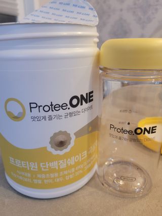 프로티원 단백질쉐이크 곡물맛 2주분 1통+보틀 — 5점을 준 리뷰어가 2021년 3월 올린 사용 사진