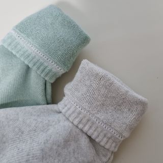 [사이즈가 있는 양말 필로이]여자 순면 통파일 꿀잠 수면 양말【 S, M, L 】3가지 사이즈_컬러 랜덤 3족 — 5점을 준 리뷰어가 2022년 10월 올린 사용 사진
