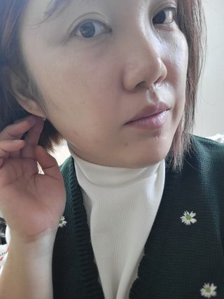 러브모아 향수 고체향수 승무원 고체향수 바르는 향수 니치향수 도손 우드세이지 앤 씨솔트 — 4점을 준 리뷰어가 2022년 10월 올린 사용 사진