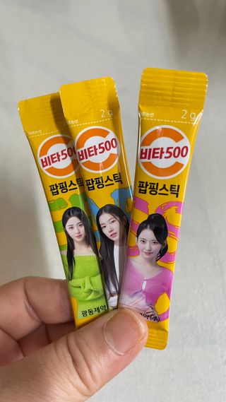 광동생활건강 비타500 팝핑스틱 — 5점을 준 리뷰어가 2023년 8월 올린 사용 사진