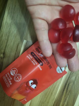 [푸름웰니스] 라바 멀티비타민 구미 36g — 4점을 준 리뷰어가 2022년 5월 올린 사용 사진