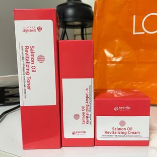 아이앤립 / EYENLIP 아이앤립 연어오일 리바이탈라이징 토너+앰플+크림 3종 세트 — 5점을 준 리뷰어가 2021년 5월 올린 사용 사진