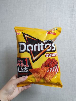 롯데제과 도리토스 양념치킨맛 — 5점을 준 리뷰어가 2021년 4월 올린 사용 사진