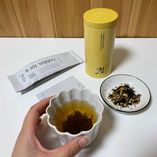마시다 태양의 축복을 받은 프리미엄 수제 블렌딩 홍차, 골든에이지블랙티 — 4점을 준 리뷰어가 2021년 3월 올린 사용 사진