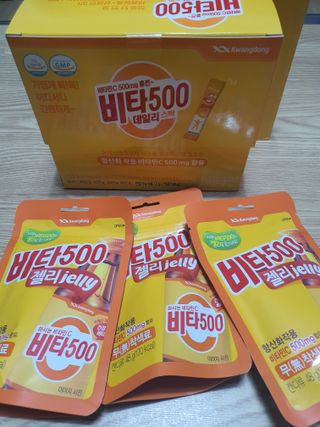 광동생활건강 [광동] 비타500데일리스틱 70포+쇼핑백+구미3개 — 5점을 준 리뷰어가 2021년 12월 올린 사용 사진