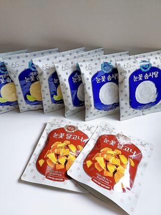딜라이트 프로젝트  달콤한 눈꽃 간식세트( 눈꽃 솜사탕 / 레몬라임 솜사탕 / 달고나 총 7EA+스마트톡 증정) — 5점을 준 리뷰어가 2022년 5월 올린 사용 사진