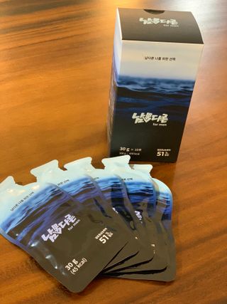 [남男다른] 남성건강 활력증진 혼합음료 홍상발효농축액 10포 x 2개 = 총20포 — 5점을 준 리뷰어가 2021년 9월 올린 사용 사진
