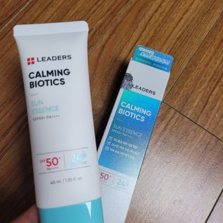 리더스코스메틱 리더스 카밍 바이오틱스 선 에센스 SPF 50+ PA++++ — 5점을 준 리뷰어가 2022년 8월 올린 사용 사진