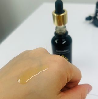 코매료 셀인키 리바이탈 퍼펙트 세럼 2종(천연오일100프로+순수비타민c150,000ppm) — 5점을 준 리뷰어가 2024년 2월 올린 사용 사진